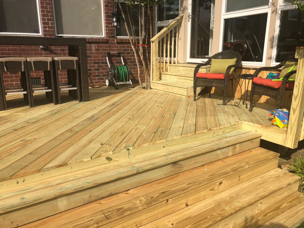 deck builder in Pulaski TN